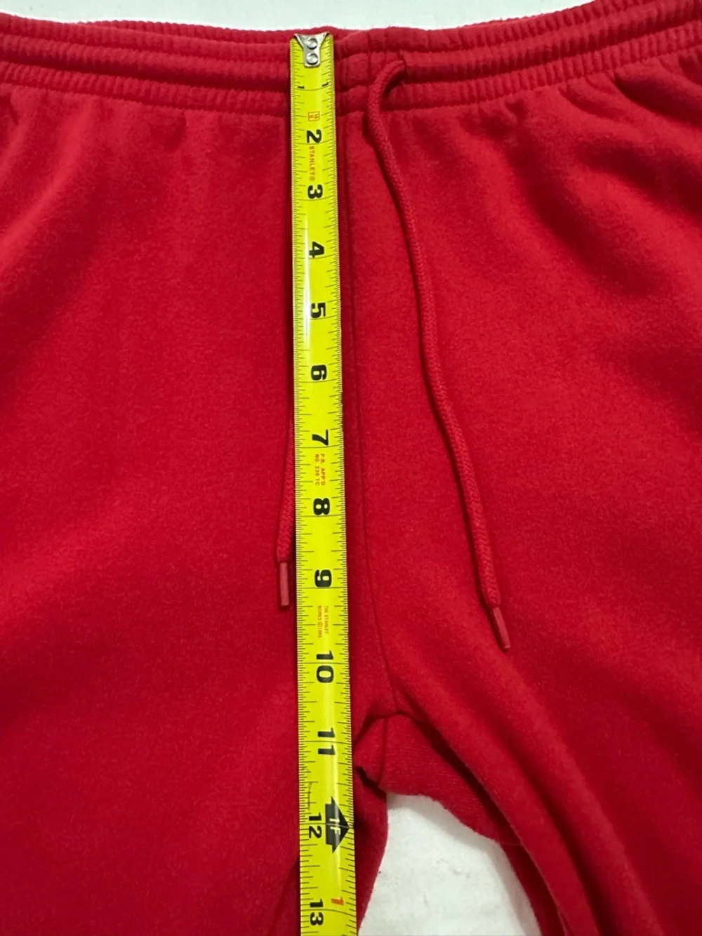 DR SEUSS GRINCH RED CHRISTMAS JOGGER SWEATPANTS WOMENS MEDIUM FLEECE - Picture 6 of 9